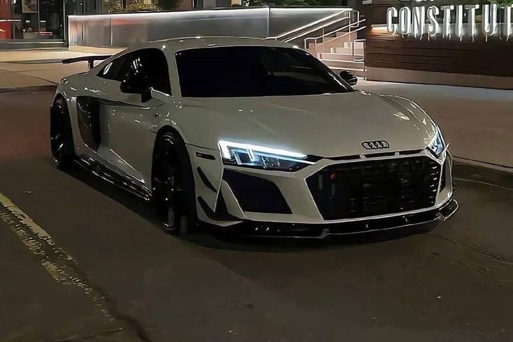 Audi R8